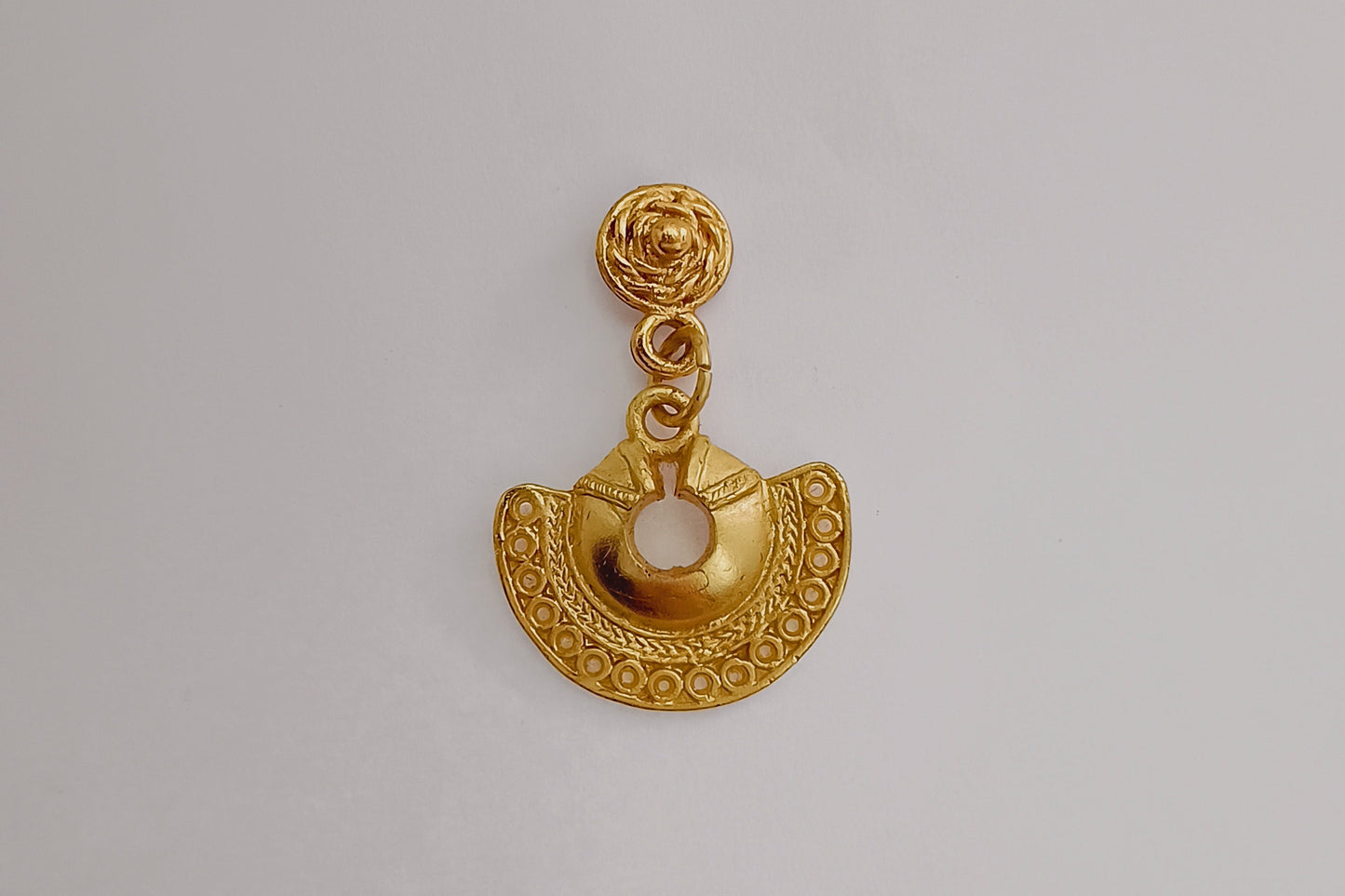 🌙 Aretes Nariguera semilunar cultura Tayrona